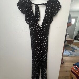 Cute and comfy jumpsuit with open back